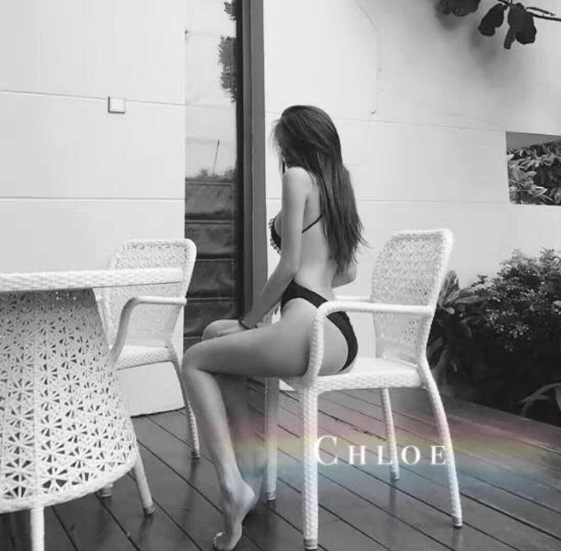 Chloe0021yo private escort in Sydney