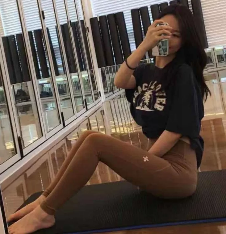 lucy sydney escorts and babes near me private escort in Sydney