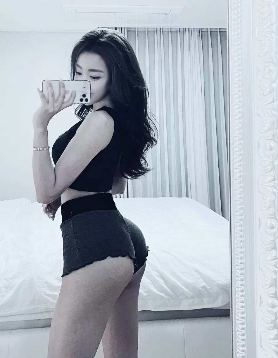 nana sydney busty asian escorts private escort in Sydney