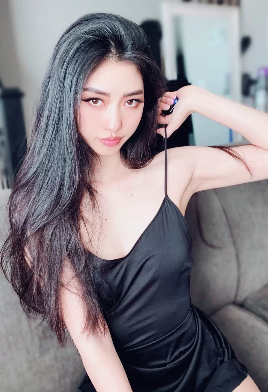 winnie sydney busty asian escorts private escort in Sydney